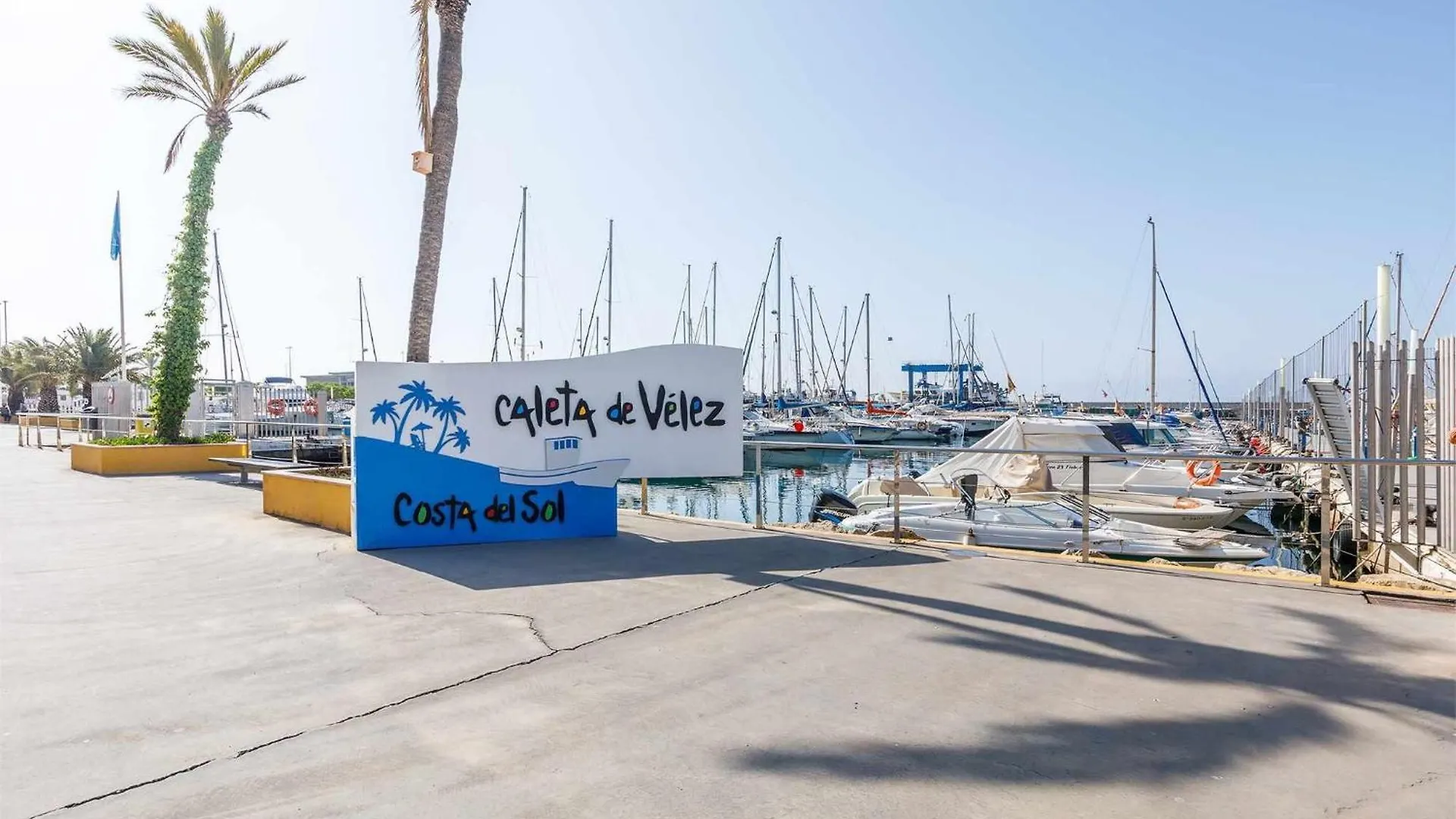 A&N Seaport 2A Apartment Caleta De Velez